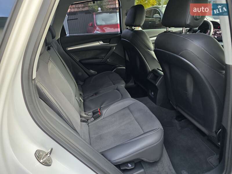 Внедорожник / Кроссовер Audi Q5 2017 в Коломые