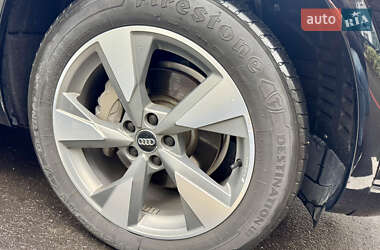 Позашляховик / Кросовер Audi Q5 2020 в 