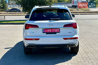 Позашляховик / Кросовер Audi Q5 2022 в  фото 4 Позашляховик / Кросовер Audi Q5 2022 в