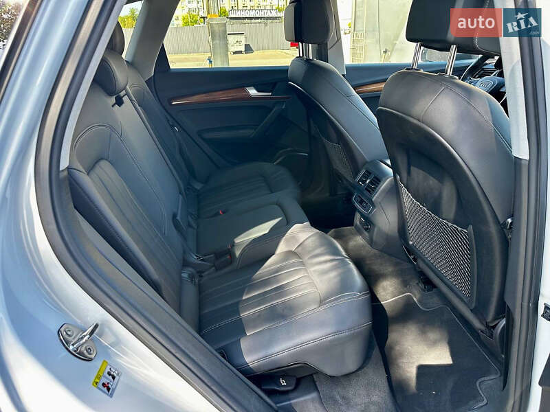 Позашляховик / Кросовер Audi Q5 2022 в Дніпрі фото 19 Позашляховик / Кросовер Audi Q5 2022 в Дніпрі