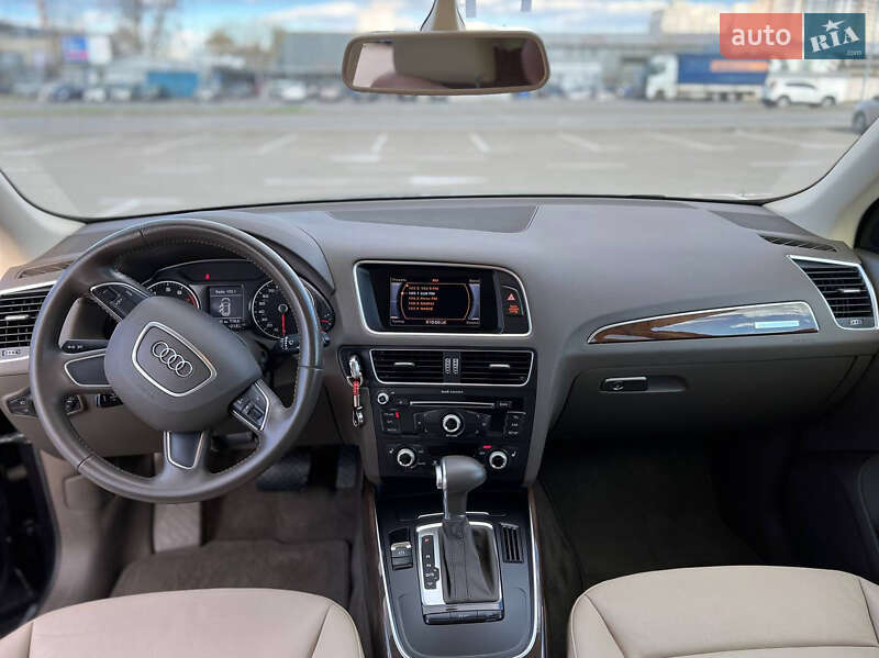 Внедорожник / Кроссовер Audi Q5 2016 в Киеве