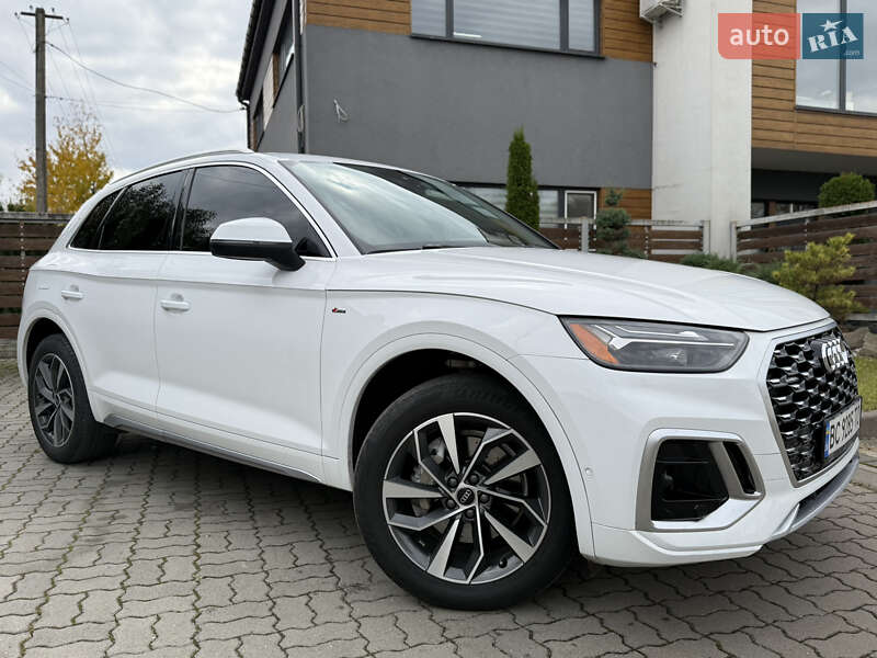 Позашляховик / Кросовер Audi Q5 2022 в Стрию