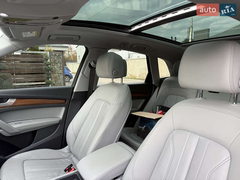 Позашляховик / Кросовер Audi Q5 2022 в Стрию