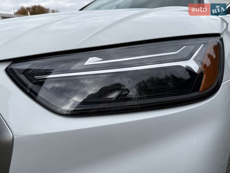 Позашляховик / Кросовер Audi Q5 2022 в Стрию