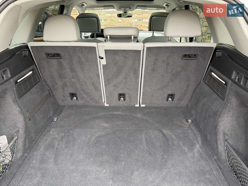 Позашляховик / Кросовер Audi Q5 2022 в Стрию