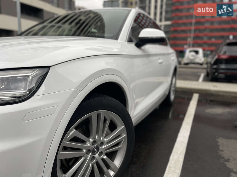 Позашляховик / Кросовер Audi Q5 2017 в Києві фото 4 Позашляховик / Кросовер Audi Q5 2017 в Києві