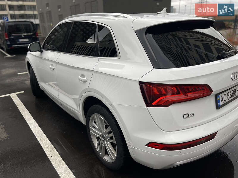 Позашляховик / Кросовер Audi Q5 2017 в Києві фото 9 Позашляховик / Кросовер Audi Q5 2017 в Києві