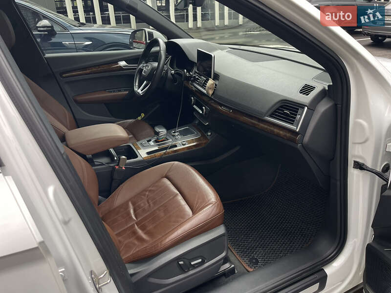 Позашляховик / Кросовер Audi Q5 2017 в Києві фото 29 Позашляховик / Кросовер Audi Q5 2017 в Києві