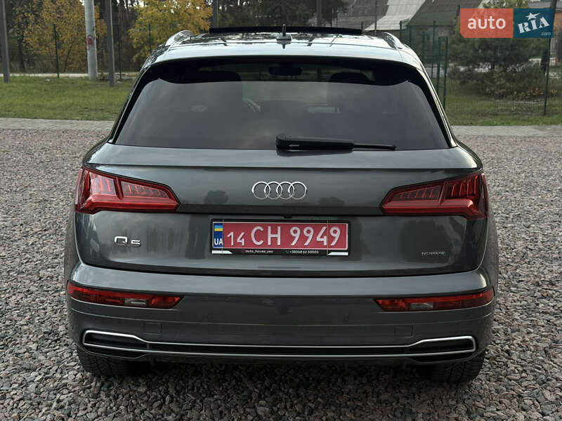 Позашляховик / Кросовер Audi Q5 2020 в Києві
