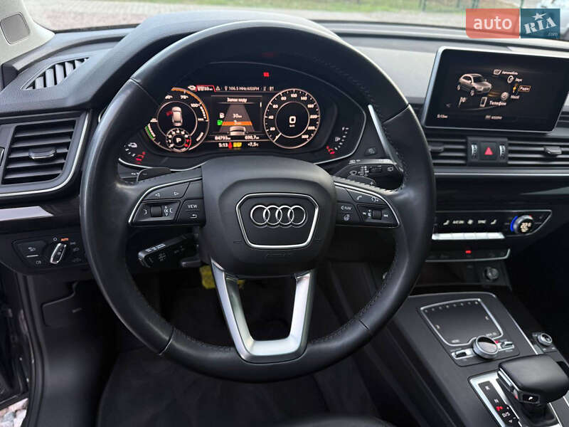 Позашляховик / Кросовер Audi Q5 2020 в Києві