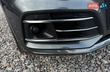 Позашляховик / Кросовер Audi Q5 2020 в 