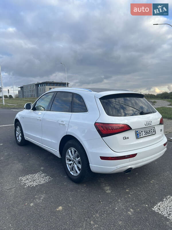 Внедорожник / Кроссовер Audi Q5 2013 в Херсоне