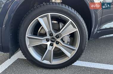 Внедорожник / Кроссовер Audi Q5 2019 в 
