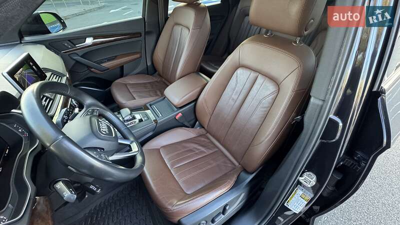 Позашляховик / Кросовер Audi Q5 2019 в Києві