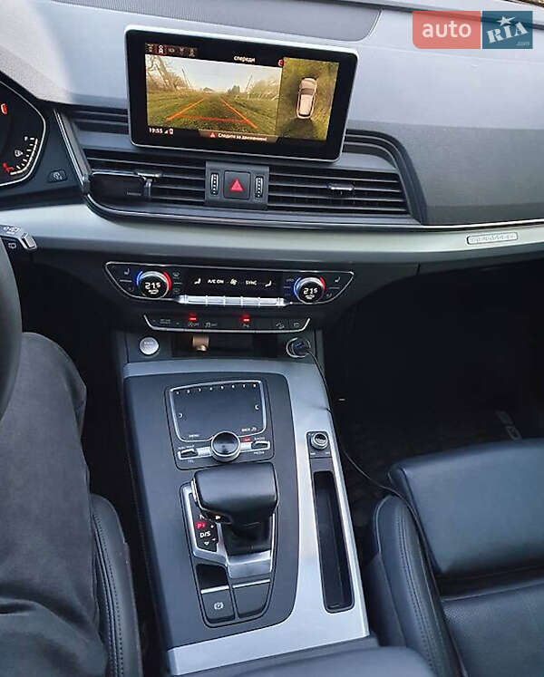 Позашляховик / Кросовер Audi Q5 2017 в Львові