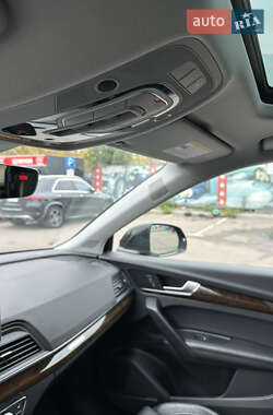 Позашляховик / Кросовер Audi Q5 2019 в 