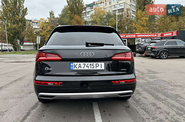 Позашляховик / Кросовер Audi Q5 2019 в 