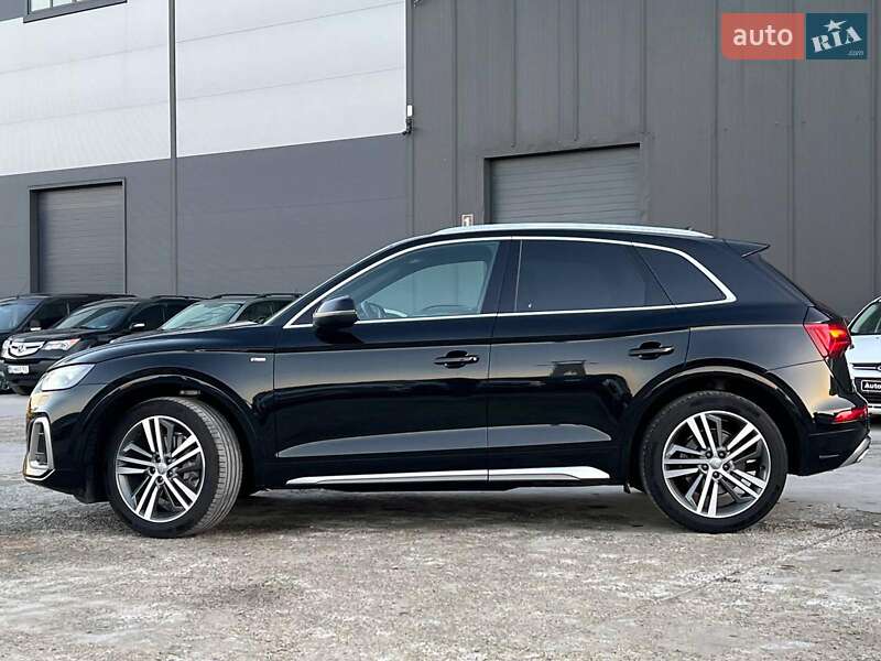 Внедорожник / Кроссовер Audi Q5 2022 в Львове