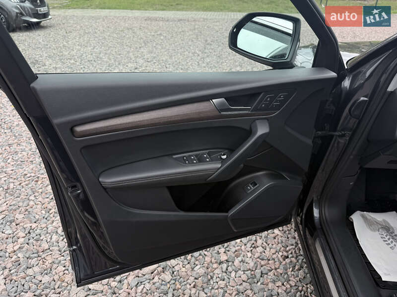Позашляховик / Кросовер Audi Q5 2021 в Києві фото 17 Позашляховик / Кросовер Audi Q5 2021 в Києві