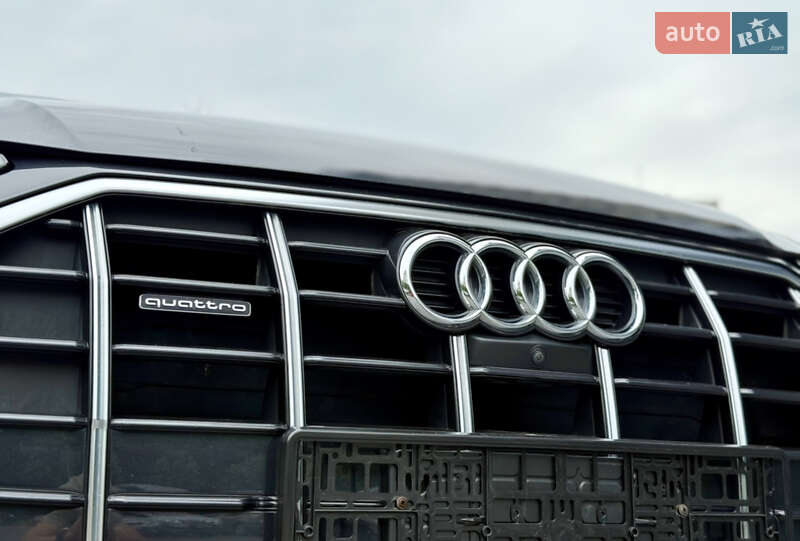 Внедорожник / Кроссовер Audi Q5 2020 в Львове