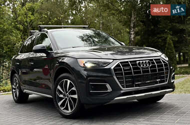 Внедорожник / Кроссовер Audi Q5 2020 в 