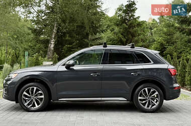 Внедорожник / Кроссовер Audi Q5 2020 в 