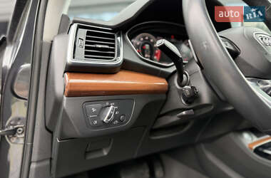 Внедорожник / Кроссовер Audi Q5 2020 в 