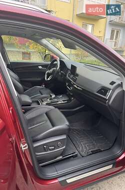 Позашляховик / Кросовер Audi Q5 2017 в 