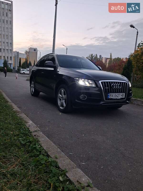 Внедорожник / Кроссовер Audi Q5 2010 в Хмельницком