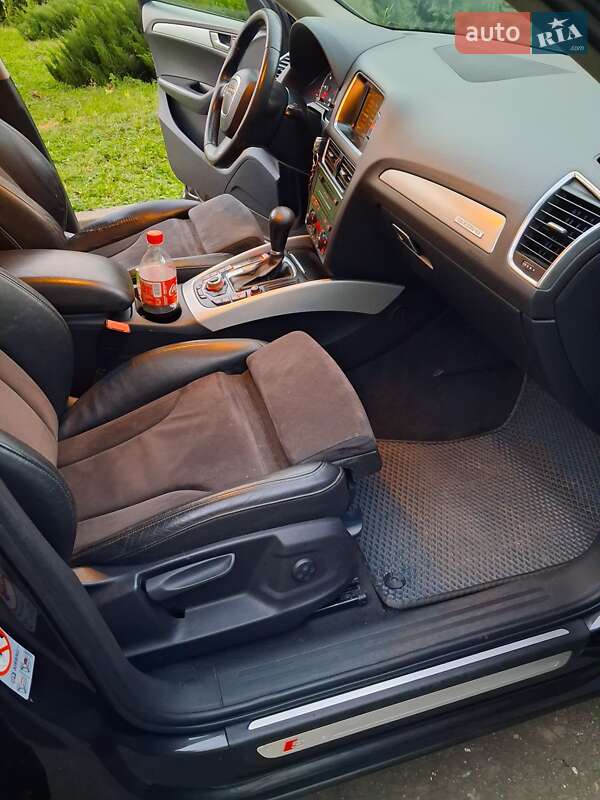 Внедорожник / Кроссовер Audi Q5 2010 в Хмельницком