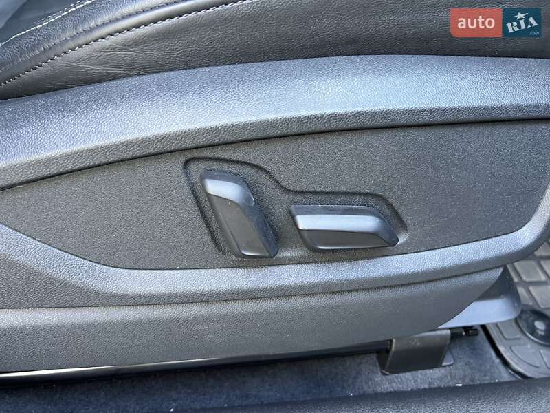 Позашляховик / Кросовер Audi Q5 2020 в Києві
