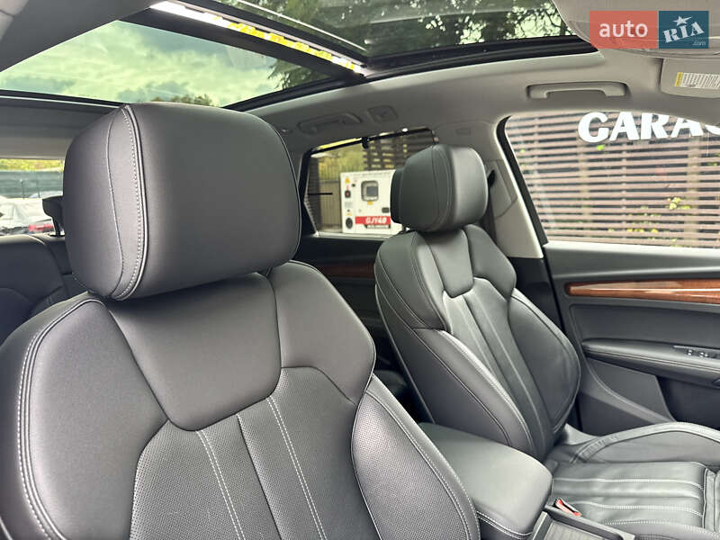 Позашляховик / Кросовер Audi Q5 2021 в Києві
