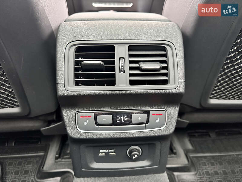Позашляховик / Кросовер Audi Q5 2021 в Києві