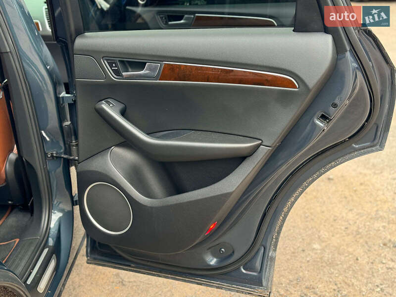 Позашляховик / Кросовер Audi Q5 2010 в Вінниці