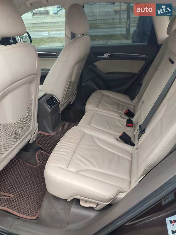 Внедорожник / Кроссовер Audi Q5 2013 в Запорожье