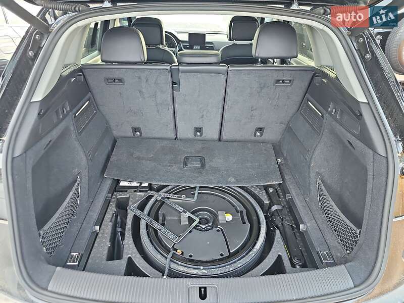 Внедорожник / Кроссовер Audi Q5 2017 в Киеве