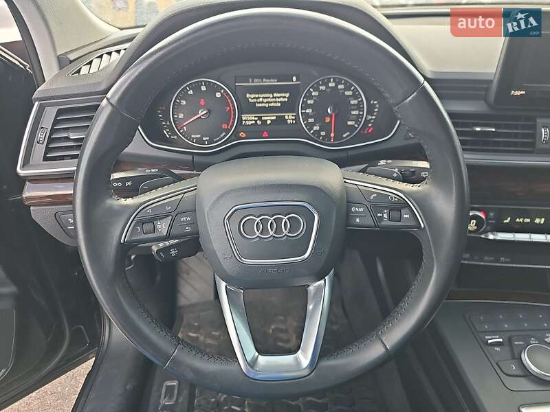 Внедорожник / Кроссовер Audi Q5 2017 в Киеве