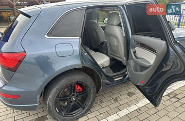 Позашляховик / Кросовер Audi Q5 2015 в 