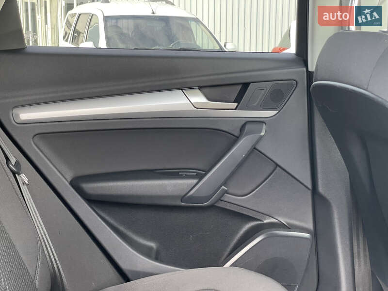 Внедорожник / Кроссовер Audi Q5 2019 в Мукачево