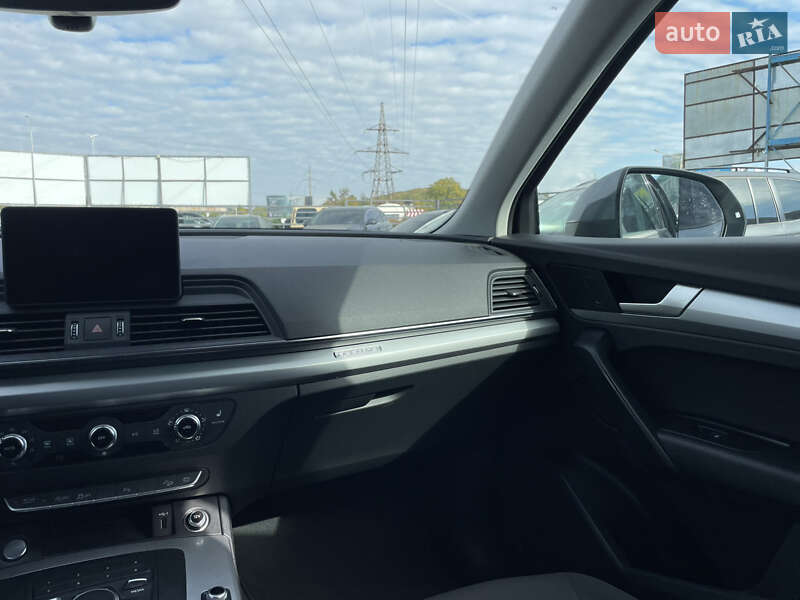 Внедорожник / Кроссовер Audi Q5 2019 в Мукачево