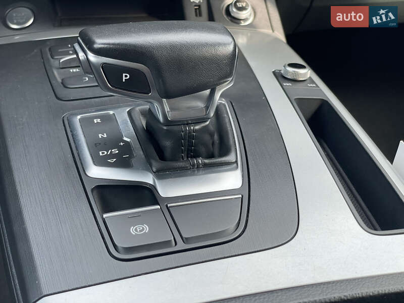 Внедорожник / Кроссовер Audi Q5 2019 в Мукачево