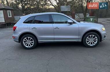 Внедорожник / Кроссовер Audi Q5 2015 в 