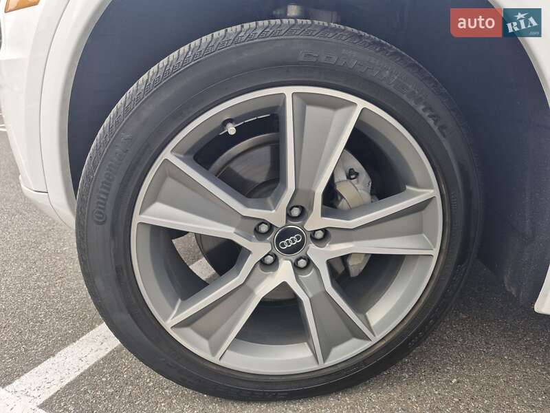 Внедорожник / Кроссовер Audi Q5 2020 в Киеве фото 13 Внедорожник / Кроссовер Audi Q5 2020 в Киеве