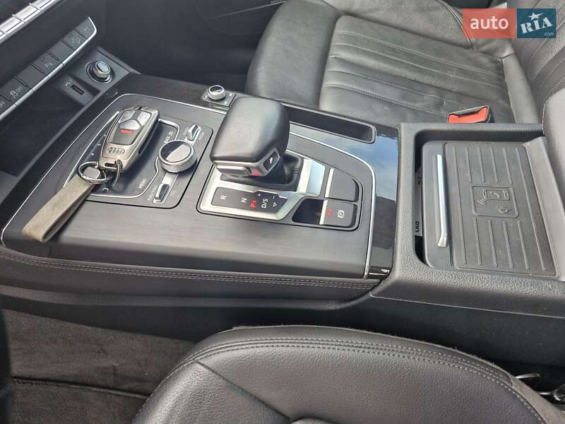 Внедорожник / Кроссовер Audi Q5 2020 в Киеве фото 19 Внедорожник / Кроссовер Audi Q5 2020 в Киеве