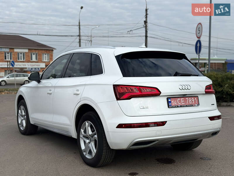 Внедорожник / Кроссовер Audi Q5 2018 в Сумах
