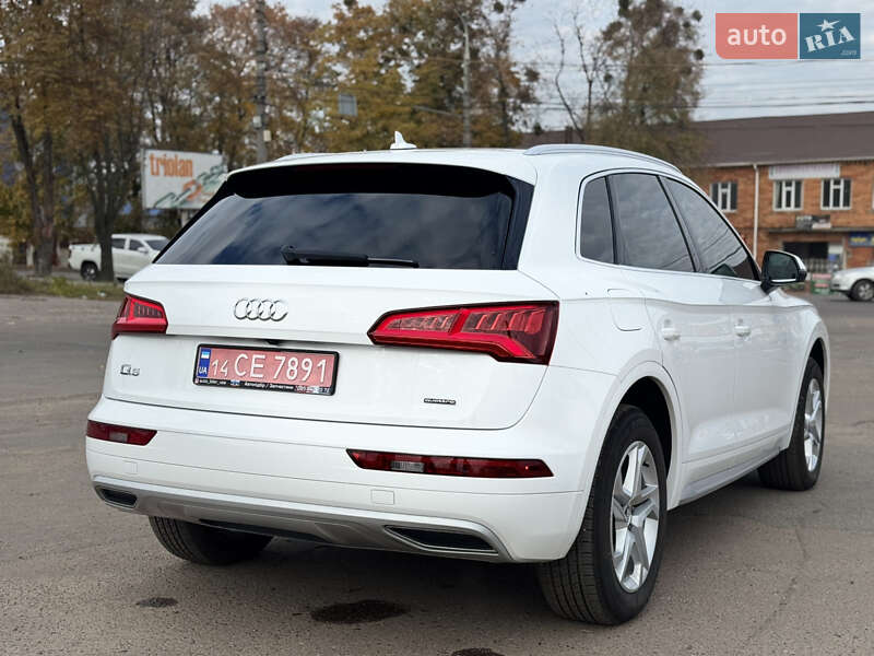 Внедорожник / Кроссовер Audi Q5 2018 в Сумах