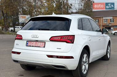 Позашляховик / Кросовер Audi Q5 2018 в 