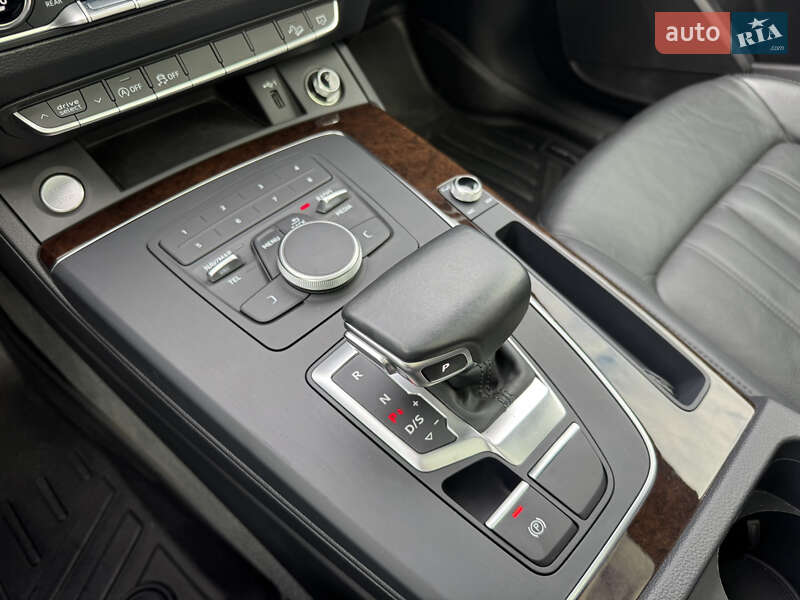 Внедорожник / Кроссовер Audi Q5 2018 в Сумах