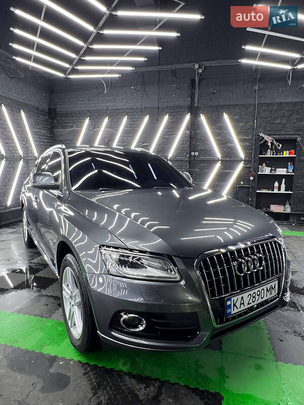 Позашляховик / Кросовер Audi Q5 2014 в 