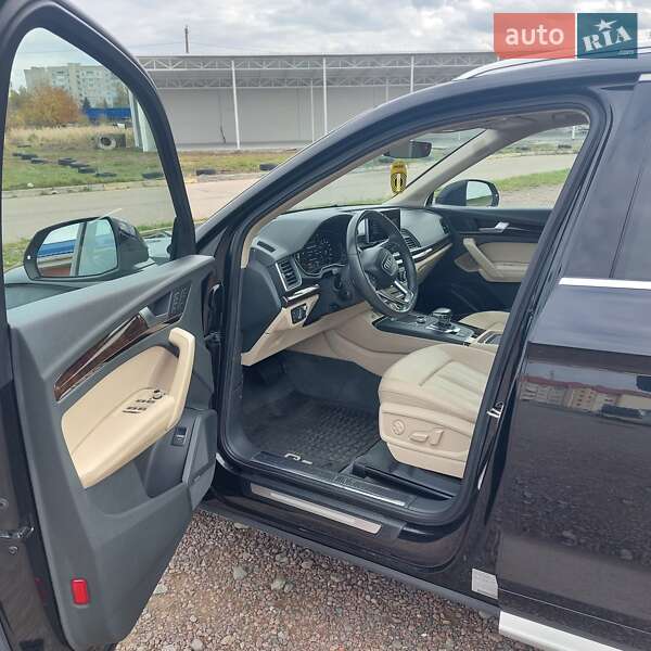 Внедорожник / Кроссовер Audi Q5 2019 в Дрогобыче